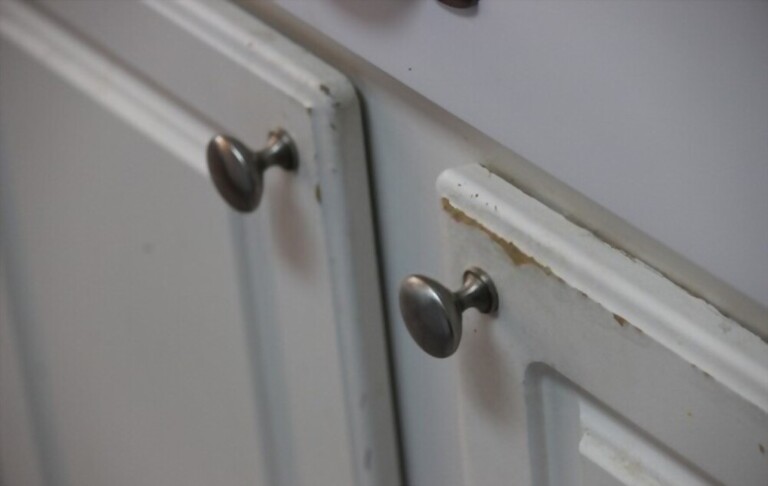 How To Fix Peeling Surfaces On Thermofoil Cabinets   How To Fix Peeling Surfaces On Thermofoil Cabinets 